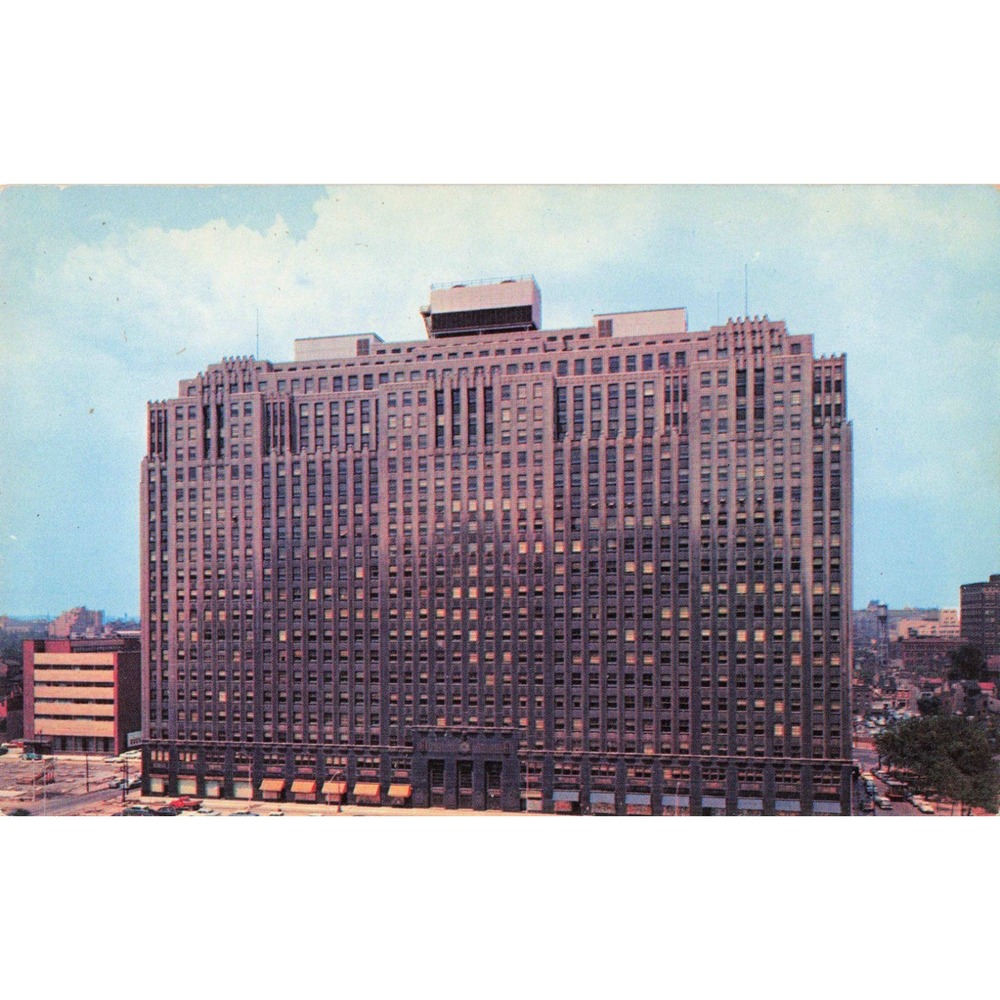 Pennsylvania Suburban Station Philadelphia PA Postcard Plastichrome P12486 - Picture 1 of 2